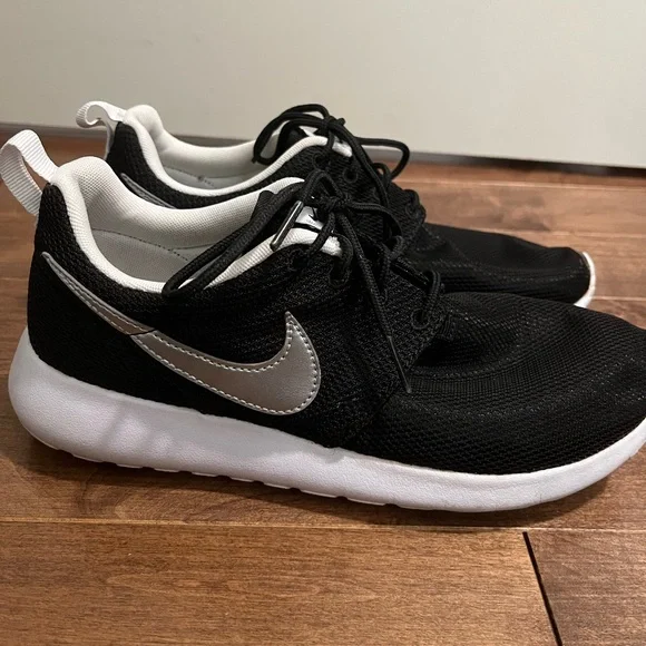 NIKE ROSHE - Picture 2 of 8